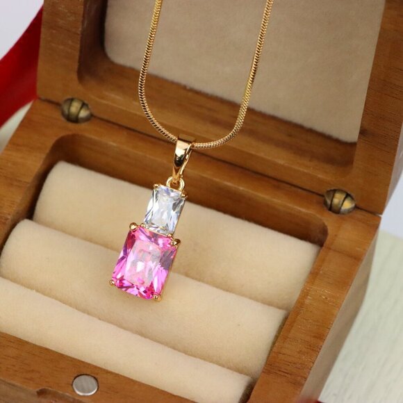 "Chic Pink Pendant in Gold-Plated Brass – Feminine and Elegant Look, XPPT1808 - Picture 8 of 13